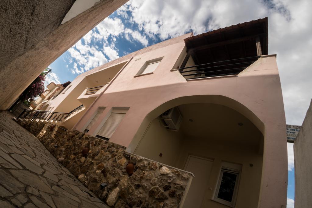 Magdalene'S Premium Apartments Ofrínion Exterior foto